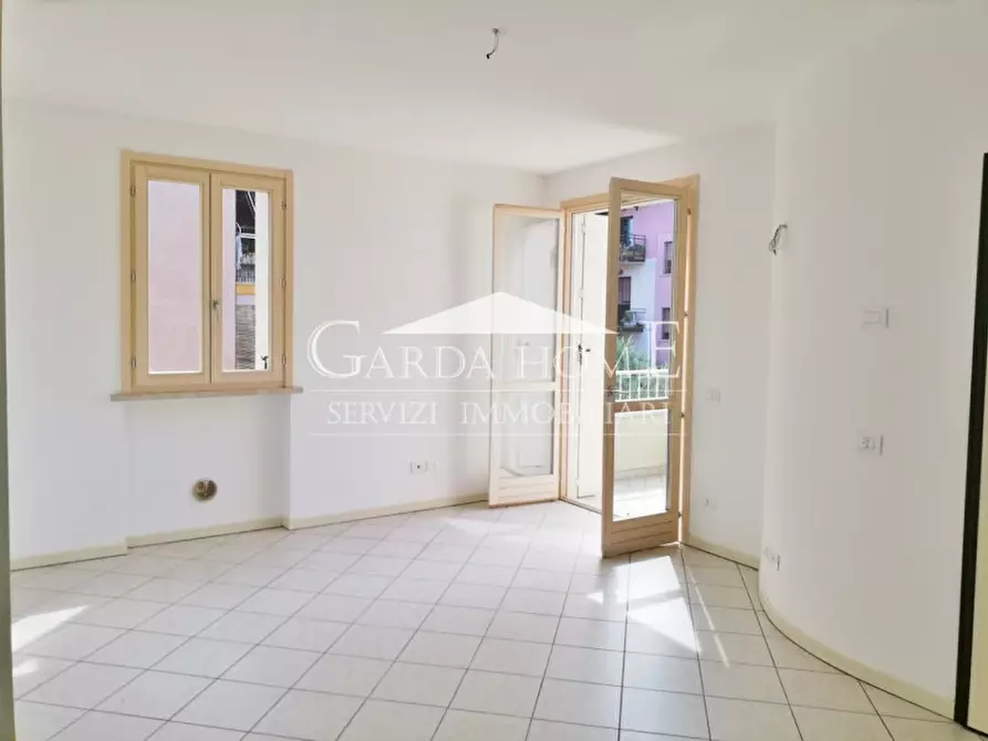 Immagine 1 di Appartamento in vendita  in Via San Benigno a Desenzano Del Garda