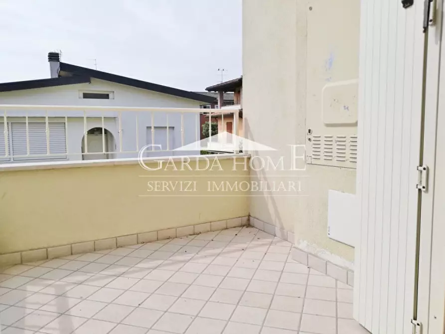 Immagine 2 di Appartamento in vendita  in Via San Benigno a Desenzano Del Garda