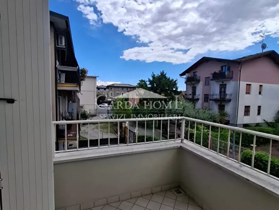 Immagine 3 di Appartamento in vendita  in Via San Benigno a Desenzano Del Garda
