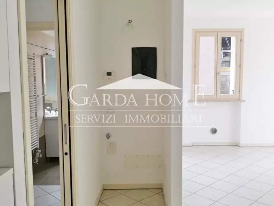 Immagine 7 di Appartamento in vendita  in Via San Benigno a Desenzano Del Garda