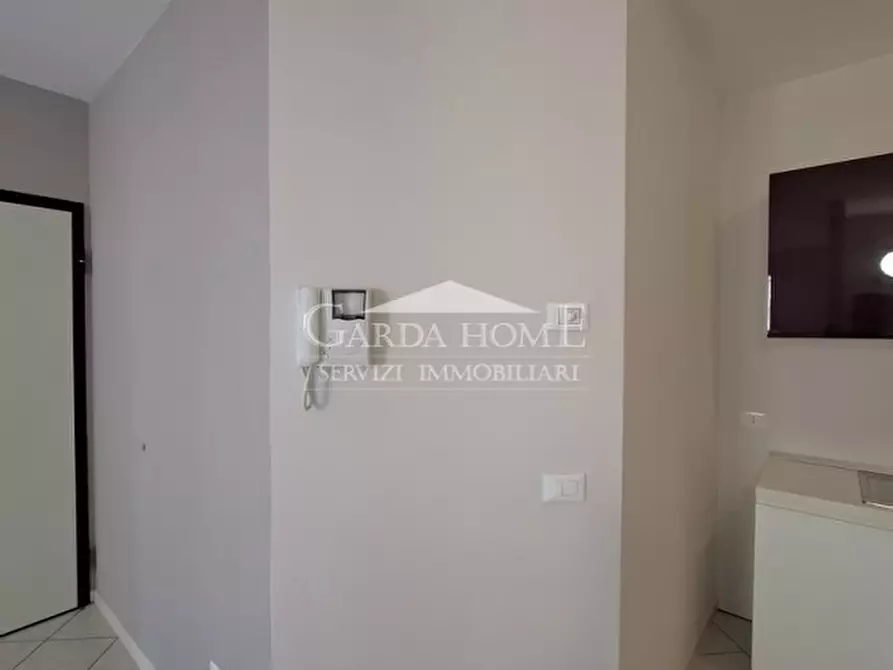 Immagine 8 di Appartamento in vendita  in Via San Benigno a Desenzano Del Garda
