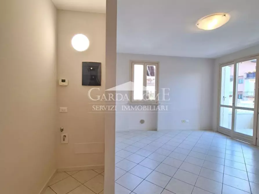 Immagine 10 di Appartamento in vendita  in Via San Benigno a Desenzano Del Garda