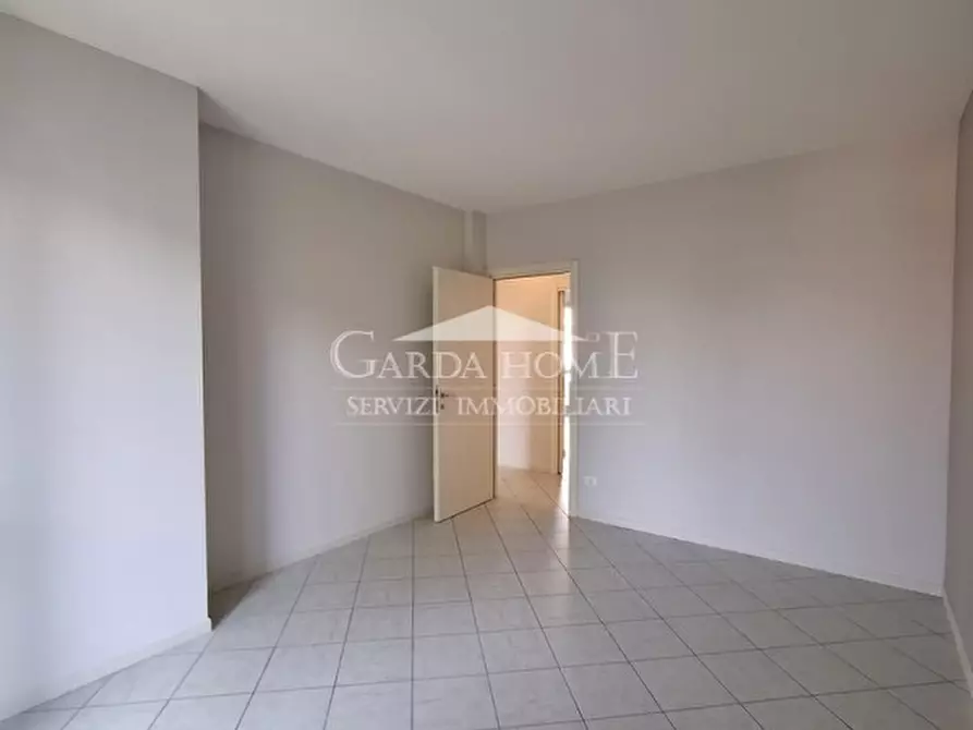 Immagine 14 di Appartamento in vendita  in Via San Benigno a Desenzano Del Garda