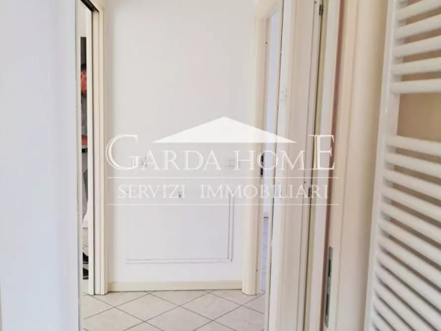 Immagine 18 di Appartamento in vendita  in Via San Benigno a Desenzano Del Garda