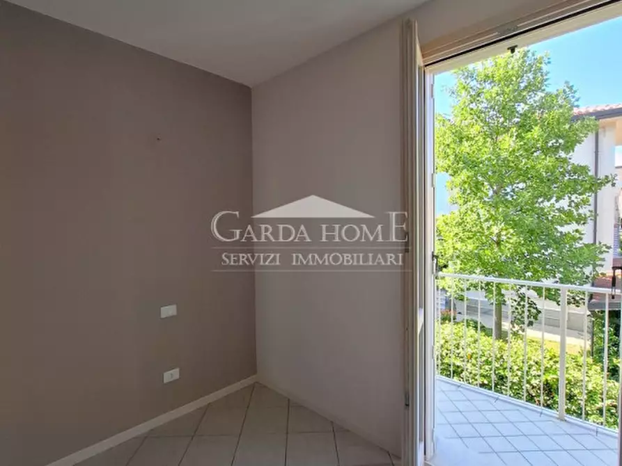 Immagine 18 di Appartamento in vendita  in Via San Benigno a Desenzano Del Garda