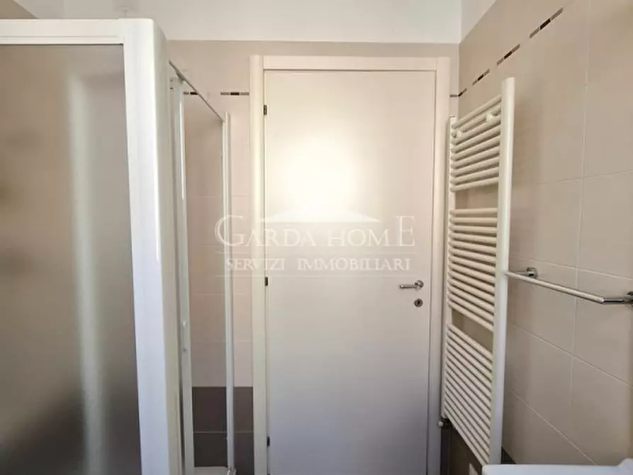 Immagine 19 di Appartamento in vendita  in Via San Benigno a Desenzano Del Garda