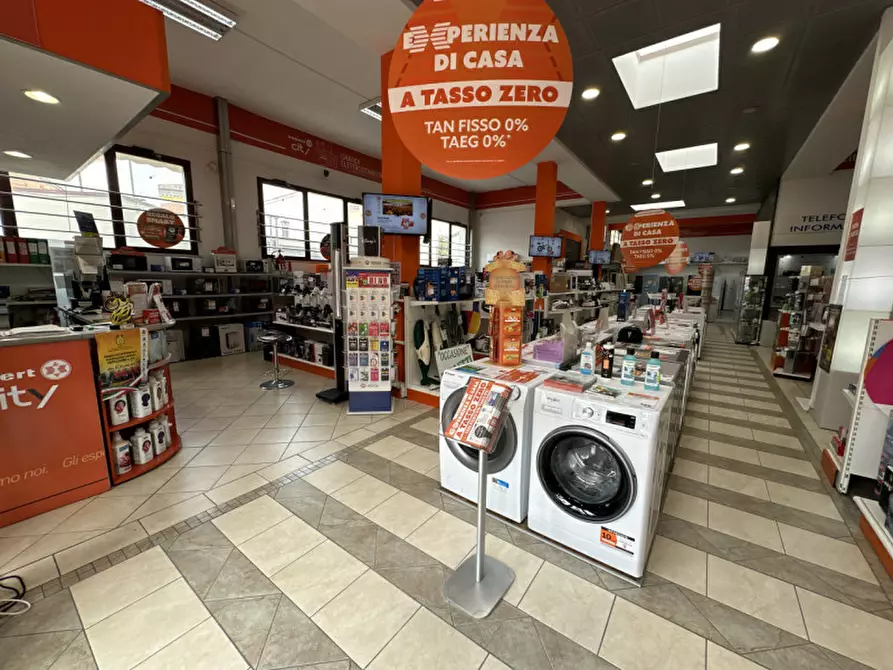 Immagine 7 di Attività commerciale in vendita  in Adria, Via Badini a Adria