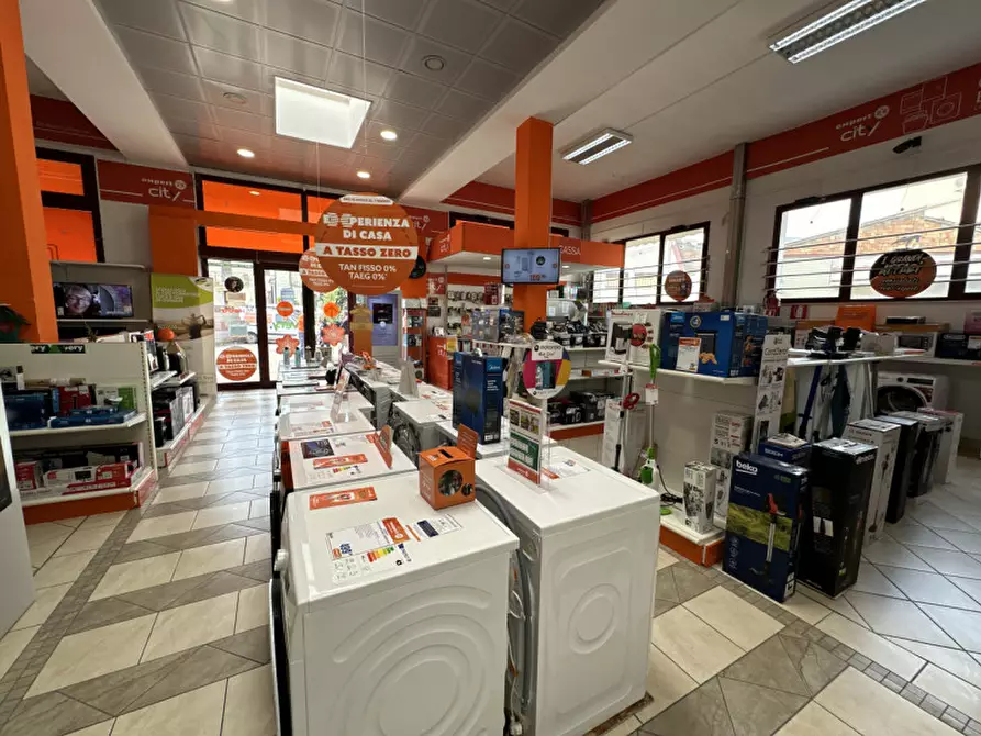 Immagine 17 di Attività commerciale in vendita  in Adria, Via Badini a Adria