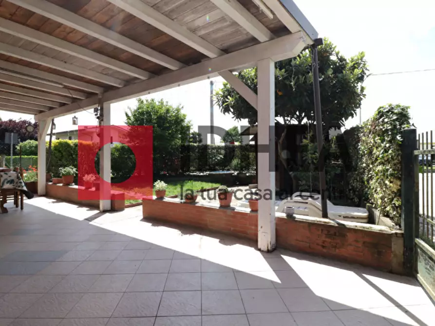 Immagine 4 di Casa bifamiliare in vendita  in Via Termine a Breda Di Piave