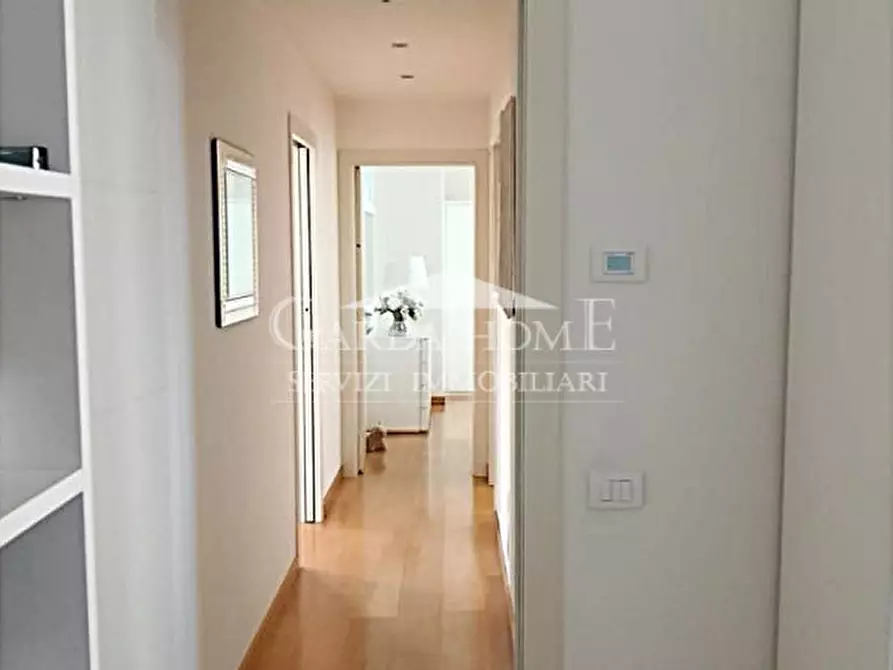 Immagine 9 di Appartamento in vendita  in Viale Cavour a Desenzano Del Garda