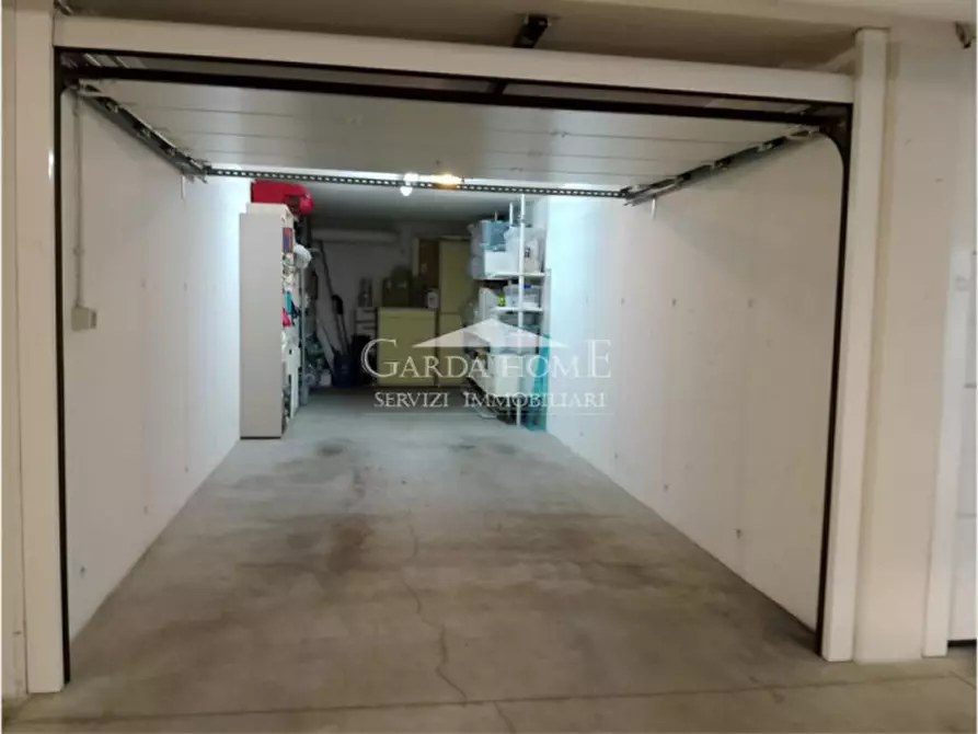 Immagine 13 di Appartamento in vendita  in Viale Cavour a Desenzano Del Garda