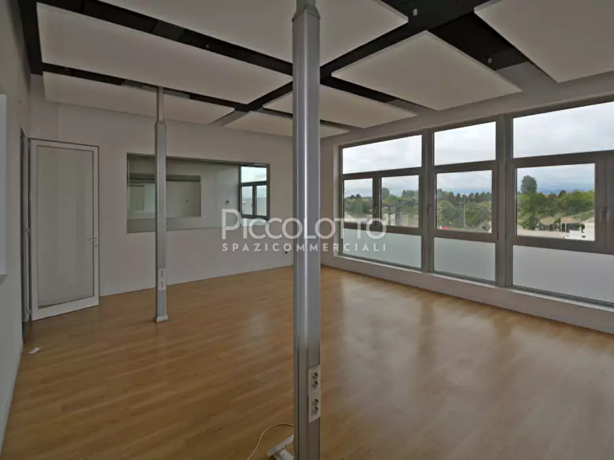 Immagine 2 di Ufficio in affitto  in via Ferraris Galileo a Montebelluna