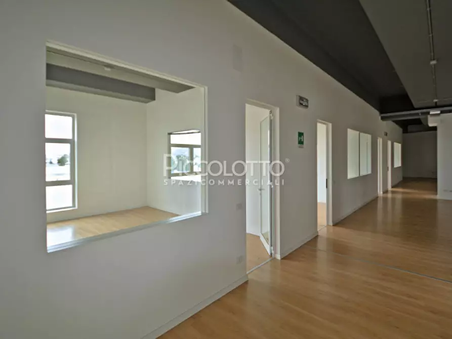 Immagine 5 di Ufficio in affitto  in via Ferraris Galileo a Montebelluna