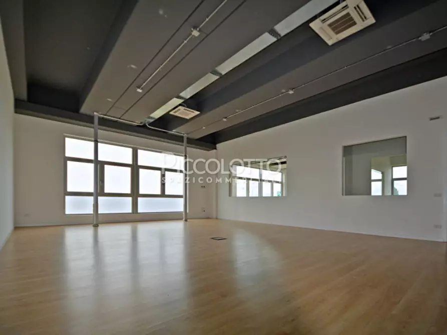 Immagine 7 di Ufficio in affitto  in via Ferraris Galileo a Montebelluna