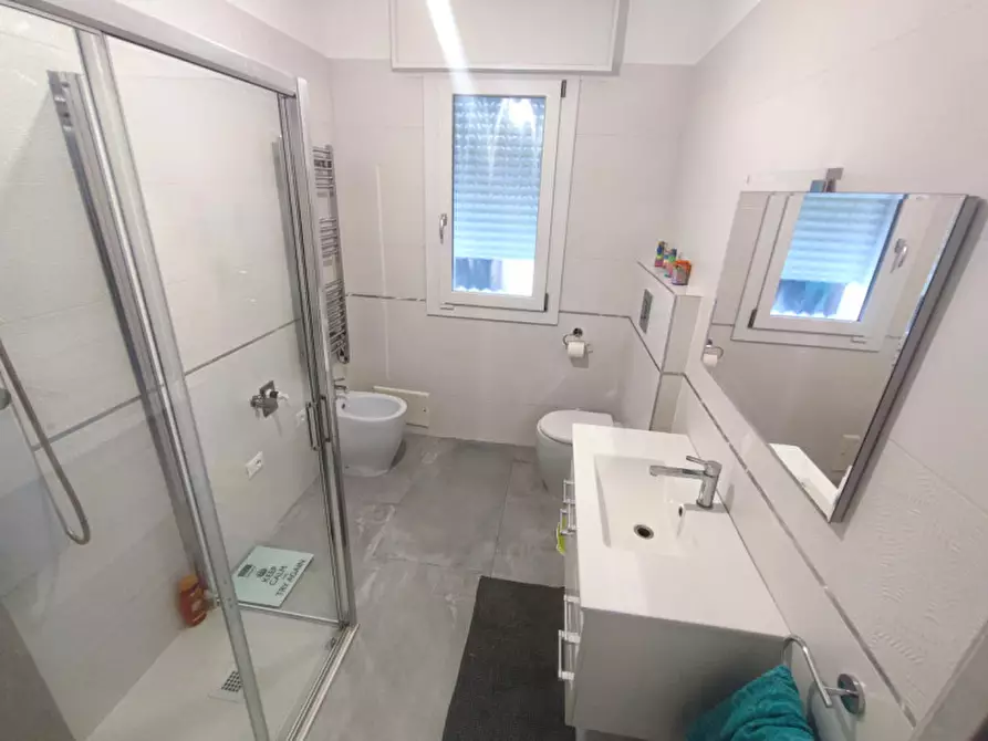 Immagine 6 di Villa in vendita  a Padova