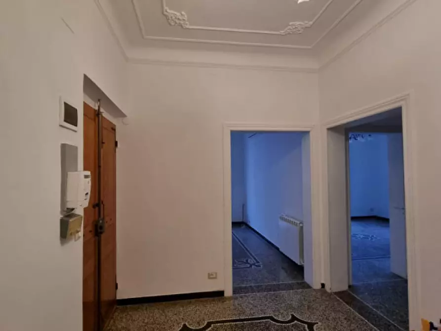 Immagine 13 di Appartamento in affitto  in via barrili a Savona