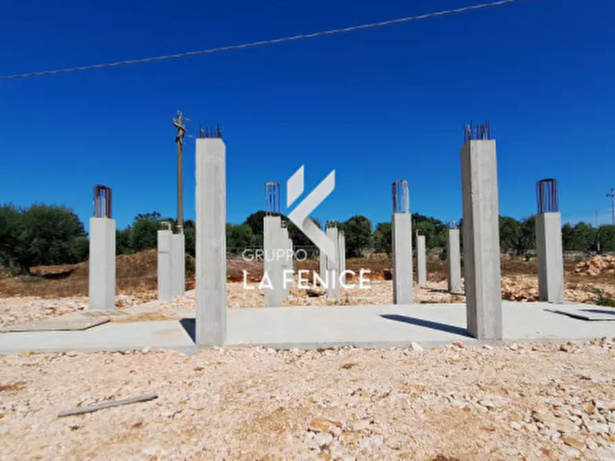 Immagine 19 di Villa in vendita  in contrada Nunzio a Locorotondo