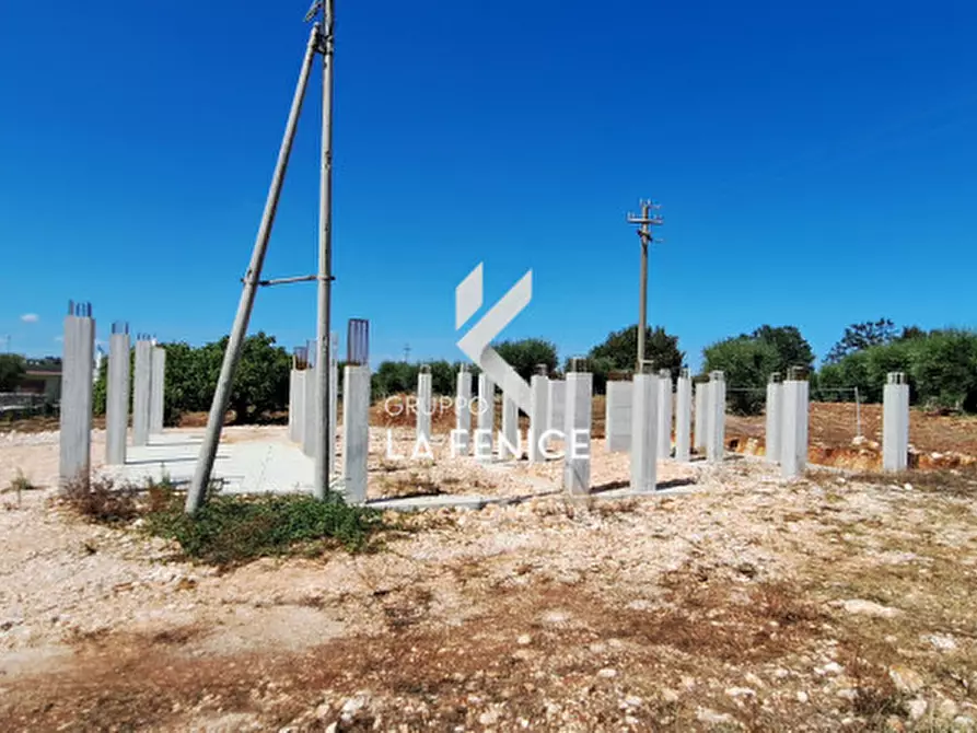 Immagine 22 di Villa in vendita  in contrada Nunzio a Locorotondo