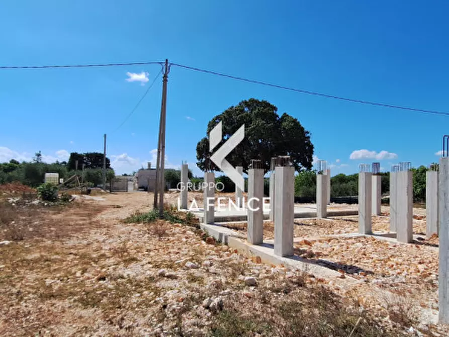 Immagine 26 di Villa in vendita  in contrada Nunzio a Locorotondo