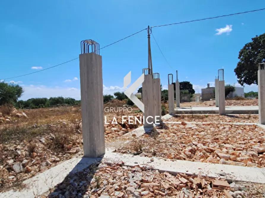 Immagine 29 di Villa in vendita  in contrada Nunzio a Locorotondo