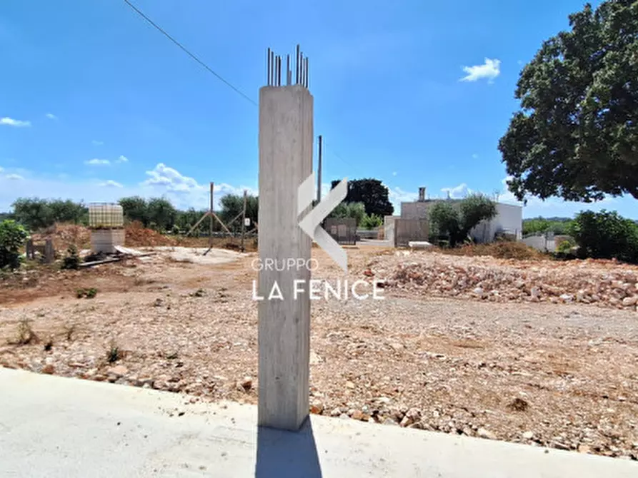 Immagine 31 di Villa in vendita  in contrada Nunzio a Locorotondo