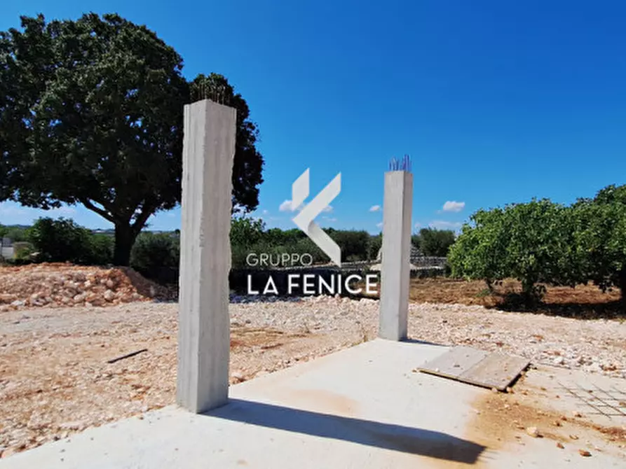 Immagine 33 di Villa in vendita  in contrada Nunzio a Locorotondo