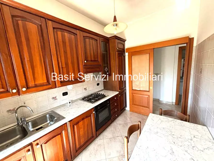 Immagine 17 di Appartamento in vendita  in Via dei Buonvisi a Roma