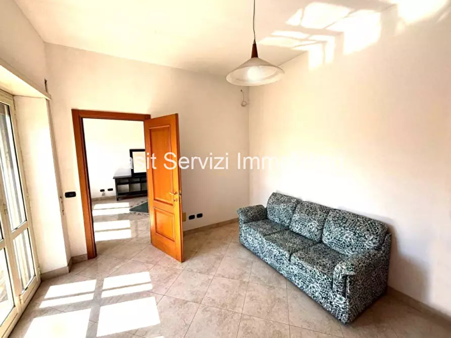 Immagine 21 di Appartamento in vendita  in Via dei Buonvisi a Roma