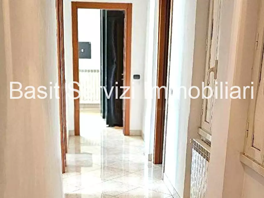 Immagine 26 di Appartamento in vendita  in Via dei Buonvisi a Roma