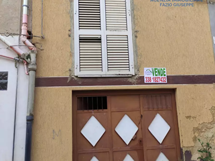 Immagine 2 di Casa indipendente in vendita  a Canicattì