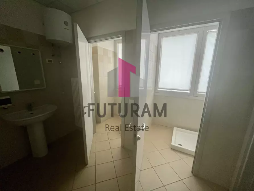 Immagine 24 di Ufficio in affitto  in VIA ROMA 2 a Masera' Di Padova