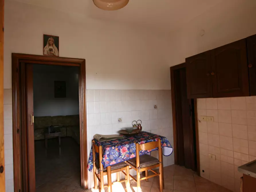 Immagine 3 di Appartamento in vendita  a Sinalunga