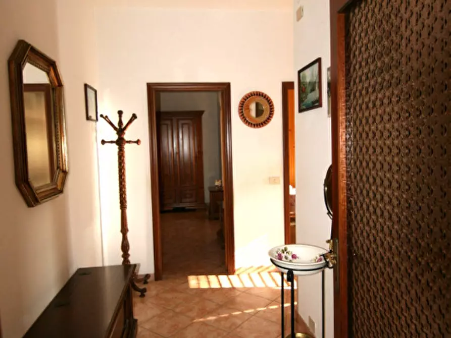 Immagine 8 di Appartamento in vendita  a Sinalunga