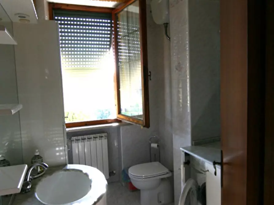 Immagine 11 di Appartamento in vendita  a Sinalunga