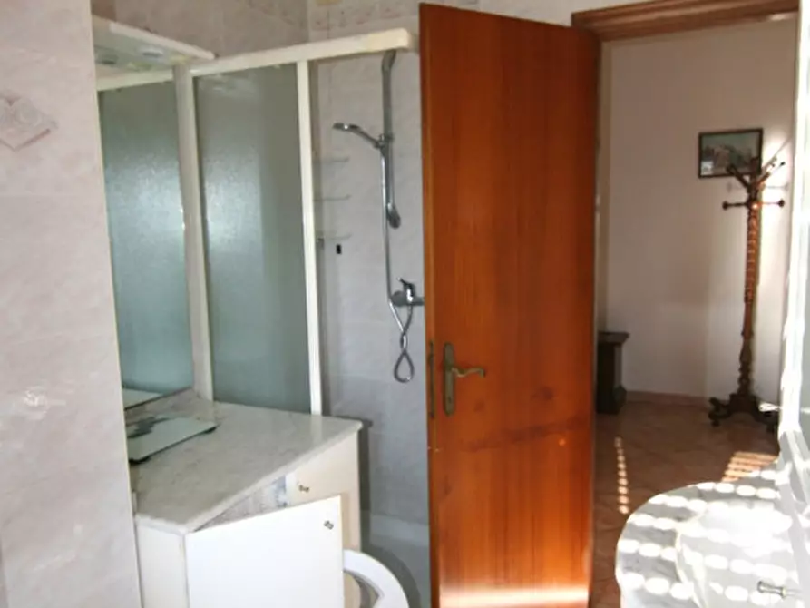 Immagine 12 di Appartamento in vendita  a Sinalunga