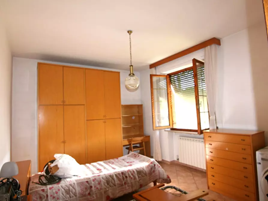 Immagine 13 di Appartamento in vendita  a Sinalunga