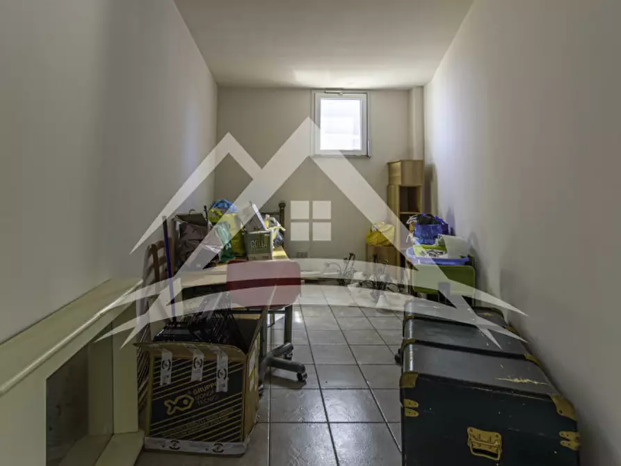 Immagine 5 di Negozio in vendita  in Via Lungomare balai, 14 a Porto Torres