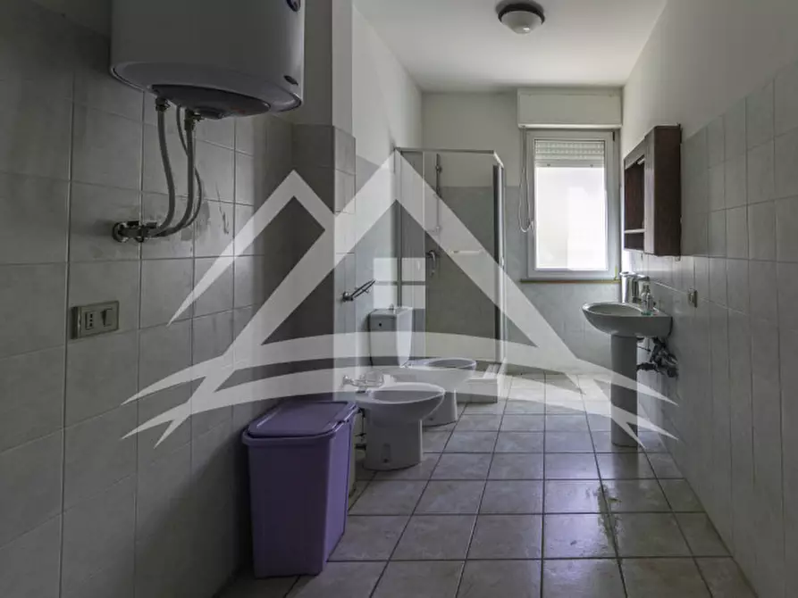 Immagine 7 di Negozio in vendita  in Via Lungomare balai, 14 a Porto Torres