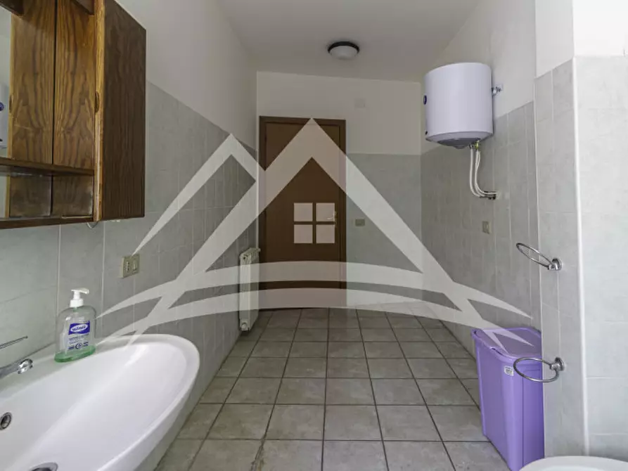 Immagine 8 di Negozio in vendita  in Via Lungomare balai, 14 a Porto Torres