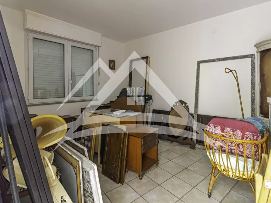 Immagine 13 di Negozio in vendita  in Via Lungomare balai, 14 a Porto Torres