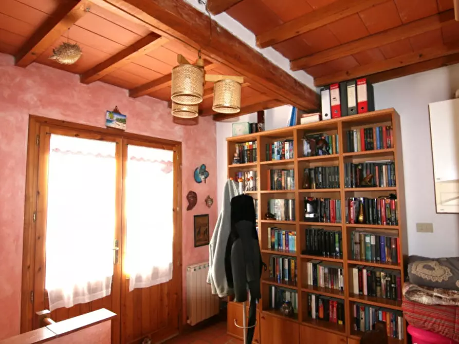 Immagine 15 di Villetta a schiera in vendita  a Montepulciano