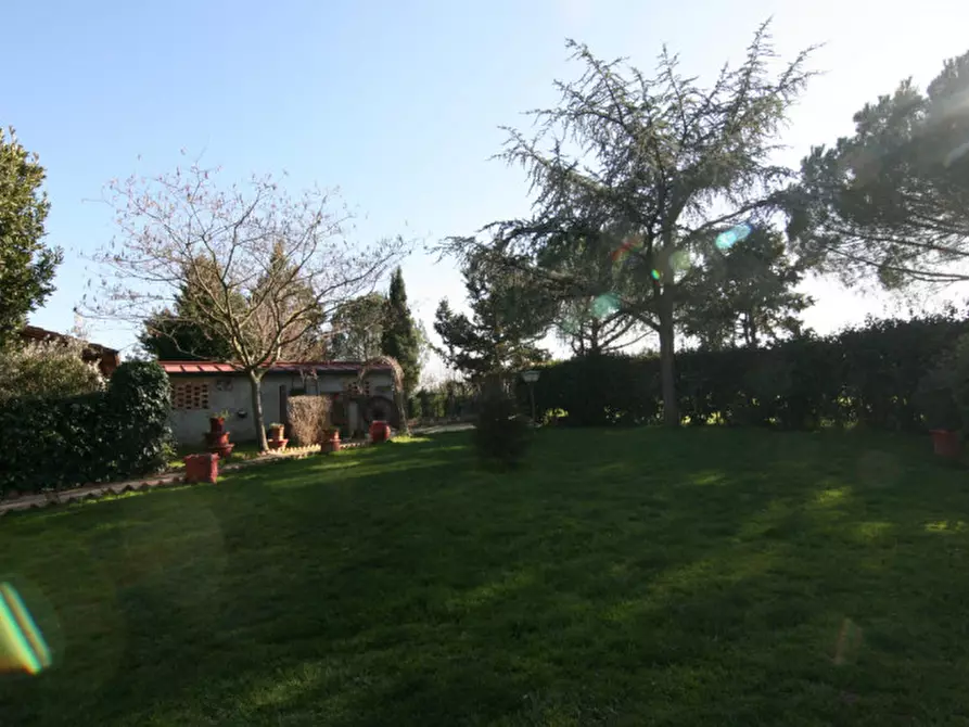 Immagine 37 di Villetta a schiera in vendita  a Montepulciano