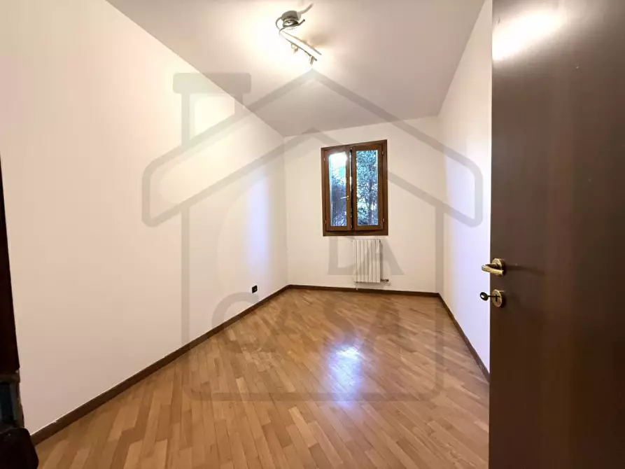 Immagine 10 di Appartamento in vendita  in Via Valerio Flacco a Abano Terme