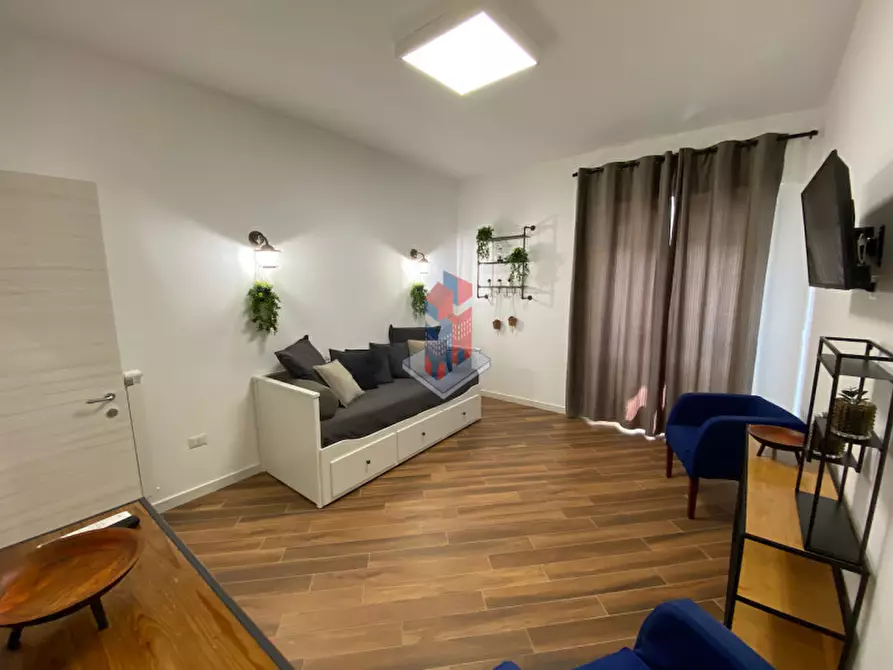 Immagine 1 di Appartamento in vendita  in CAPODICHINO - VIA SOGLIANO a Napoli