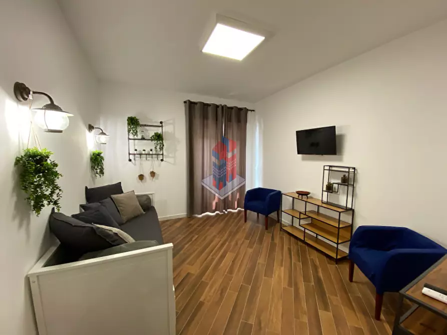 Immagine 3 di Appartamento in vendita  in CAPODICHINO - VIA SOGLIANO a Napoli