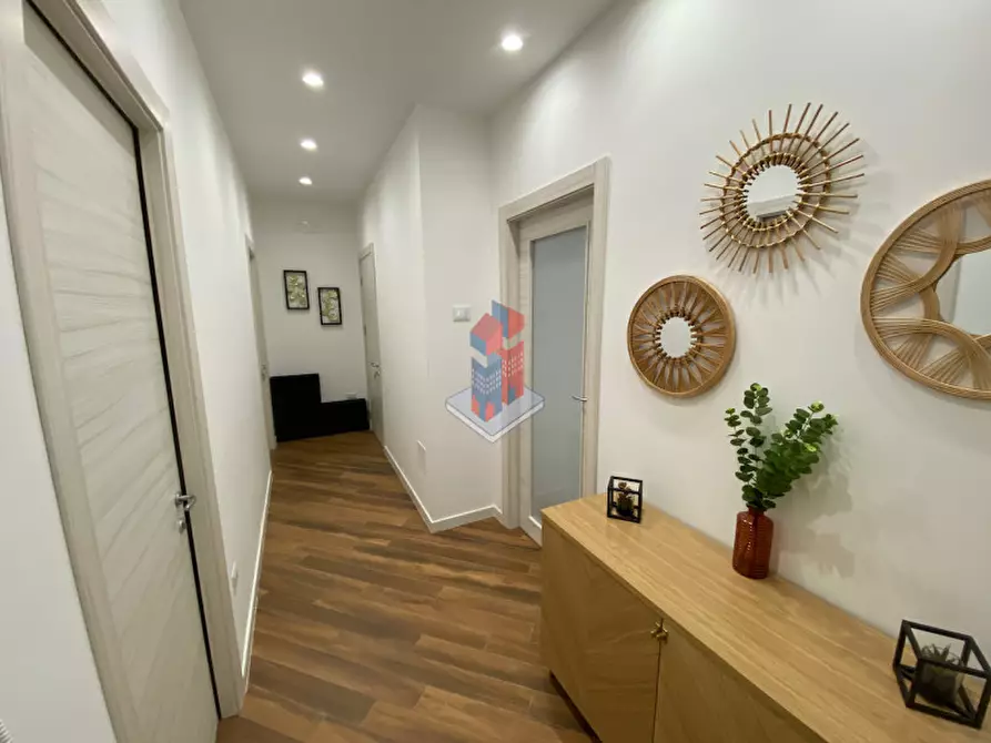 Immagine 4 di Appartamento in vendita  in CAPODICHINO - VIA SOGLIANO a Napoli