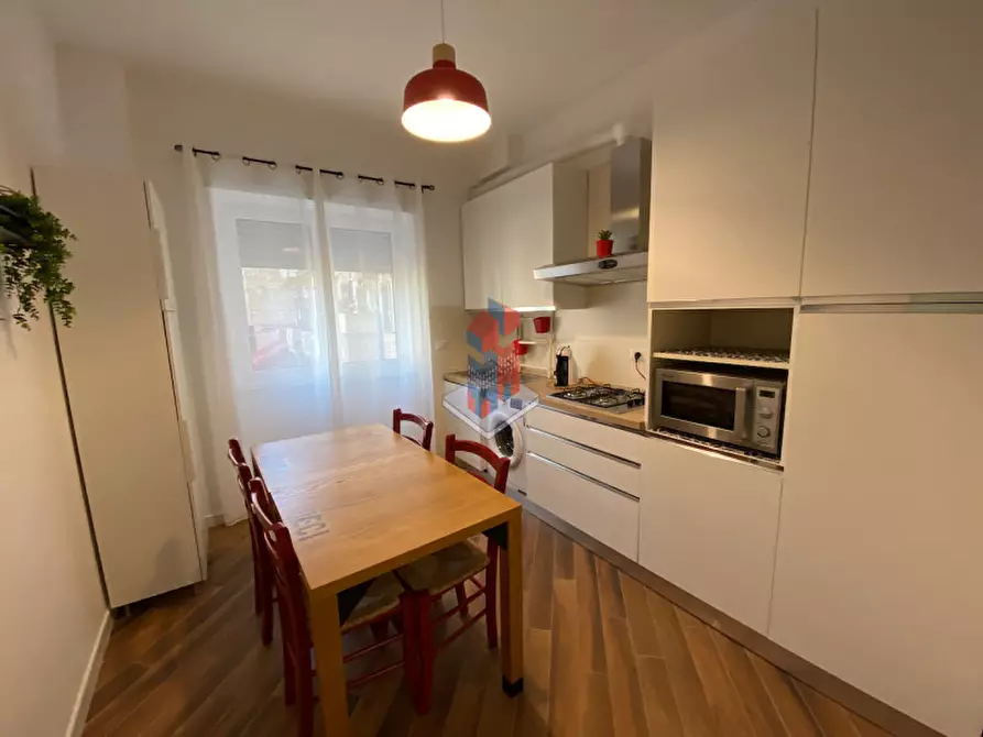 Immagine 7 di Appartamento in vendita  in CAPODICHINO - VIA SOGLIANO a Napoli