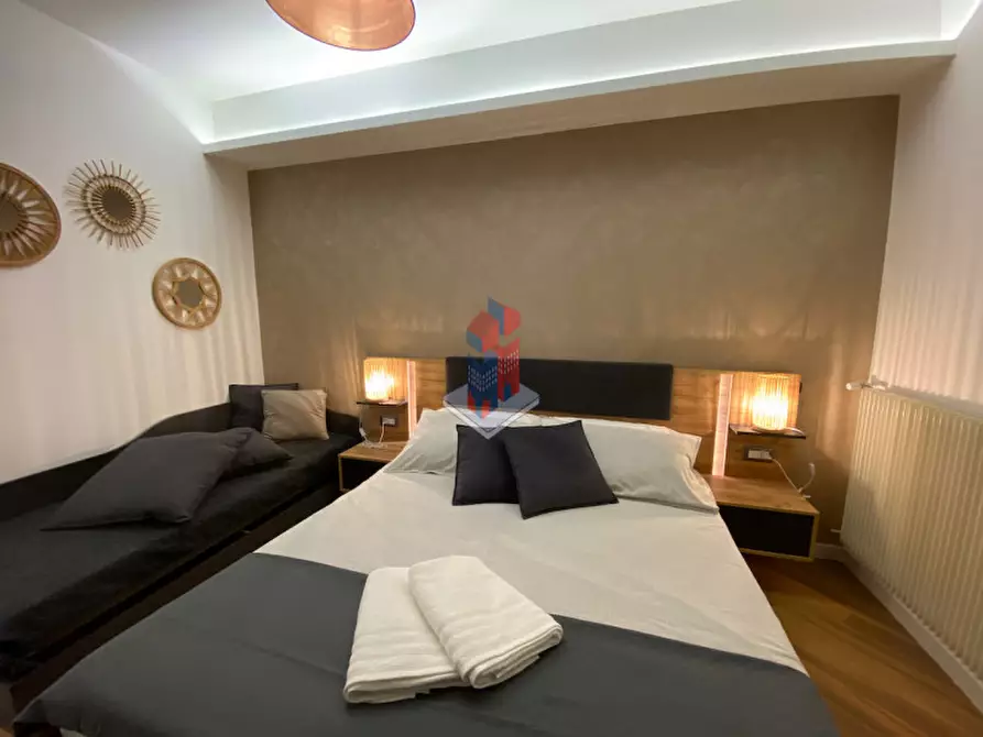 Immagine 11 di Appartamento in vendita  in CAPODICHINO - VIA SOGLIANO a Napoli