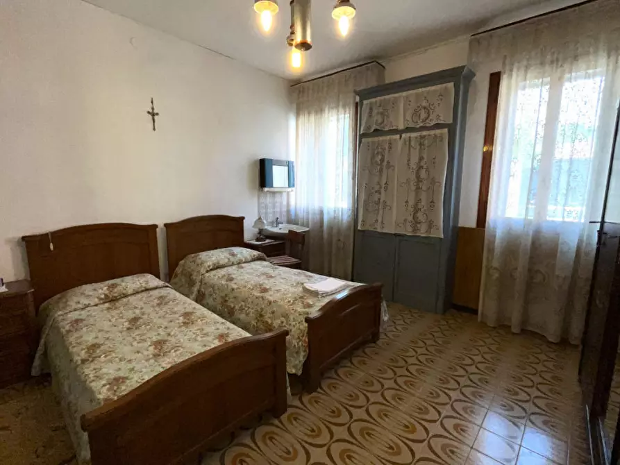 Immagine 18 di Palazzo in vendita  in Via Roma a Noventa Vicentina