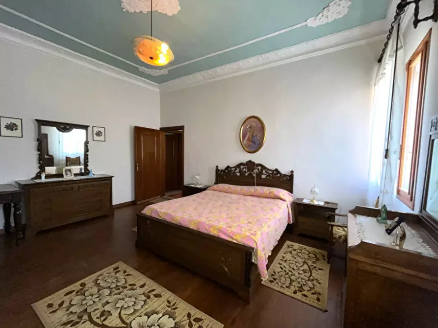 Immagine 23 di Palazzo in vendita  in Via Roma a Noventa Vicentina